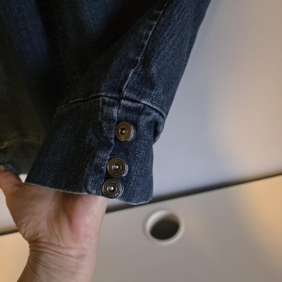 EUC Westport Denim Capri's - Picture 5 of 5